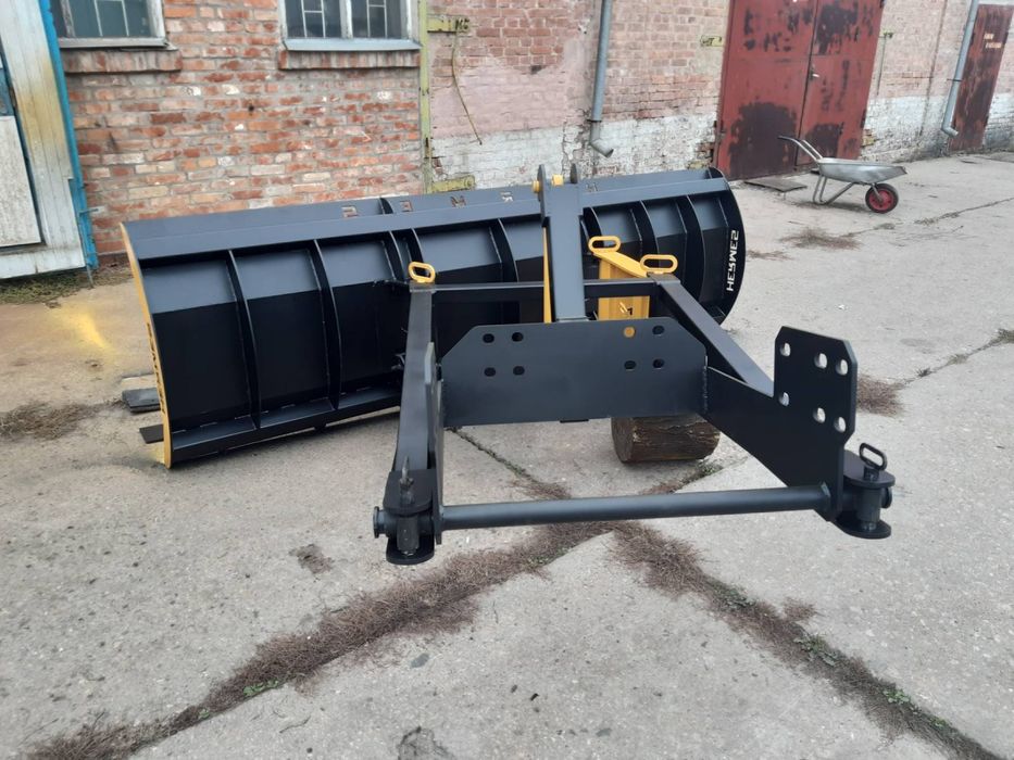 Снігоприбиральні відвали для автомобілів, тракторів та міні тракторів