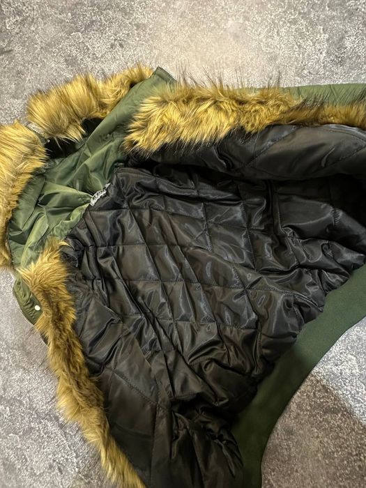 Зеленый бомбер с мехом аляска куртка пуховик MA-1 Alpha Industries ма1