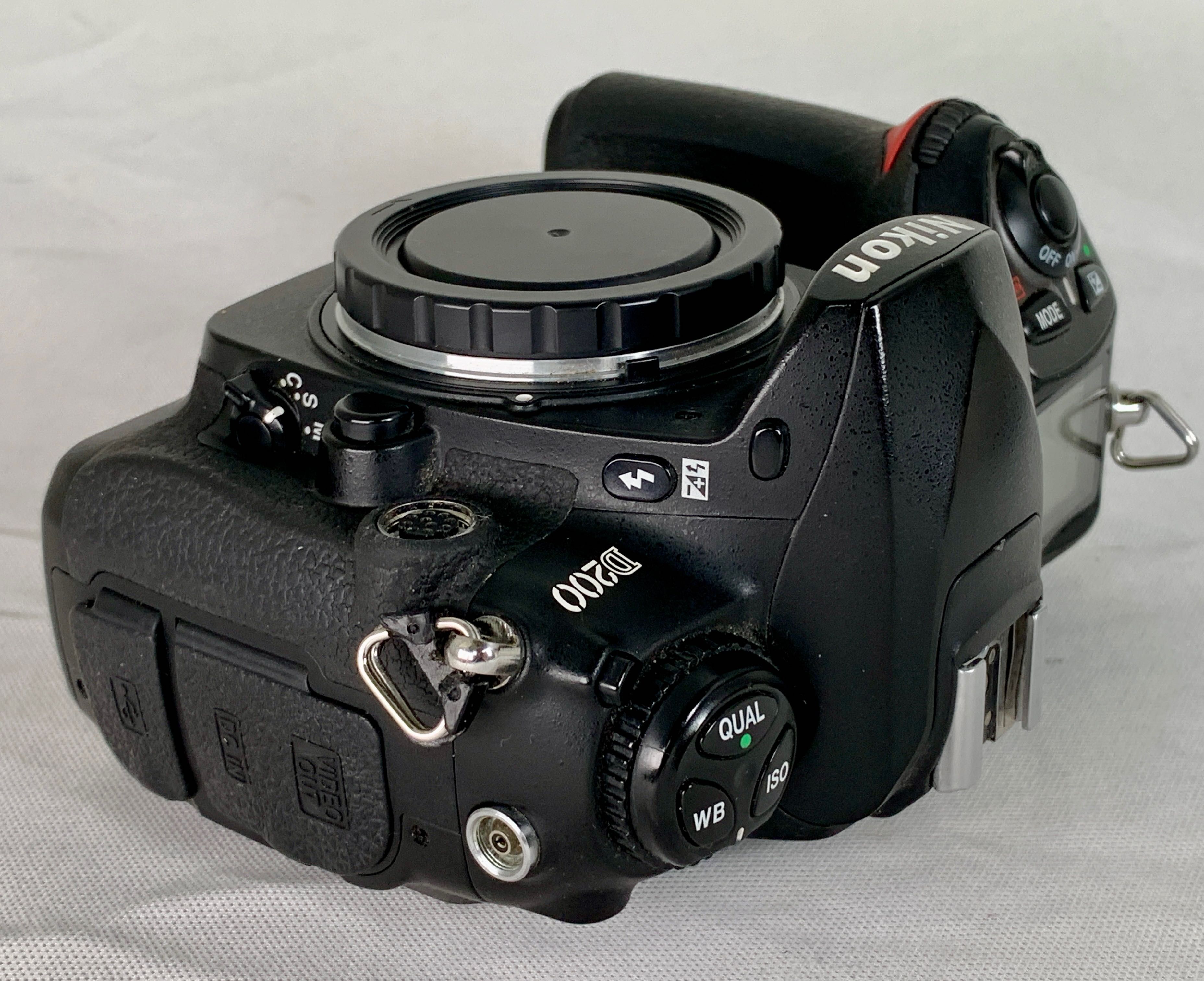 Nikon D200 z polskiej dystrybucji
