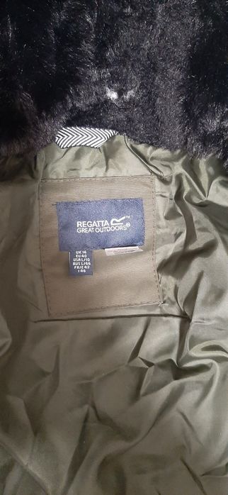 Куртка жіноча демисезонна Regatta 14 розмір, зеленого кольору.