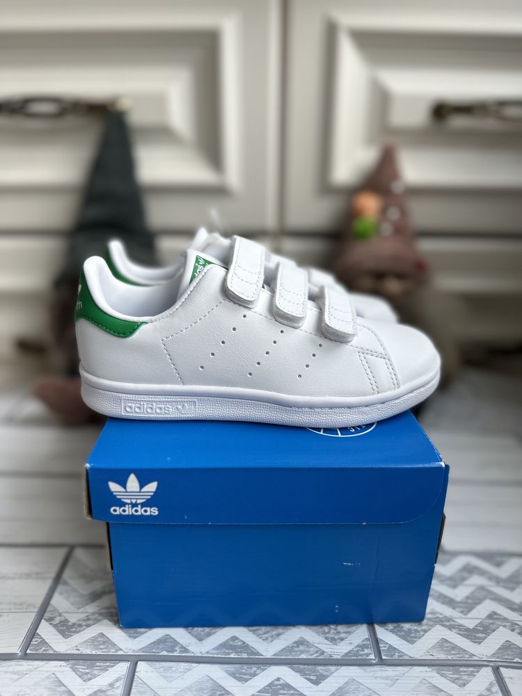 Детские кроссовки на липучках adidas STAN SMITH оригинал