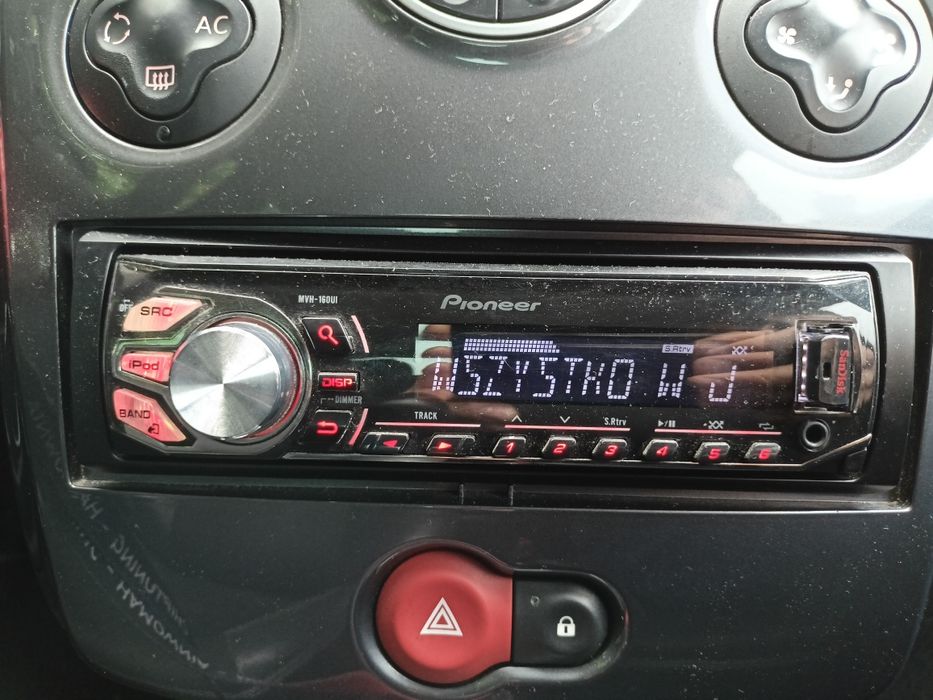 Radio samochodowe Pioneer mvh 160ui USB AUX FM Rca