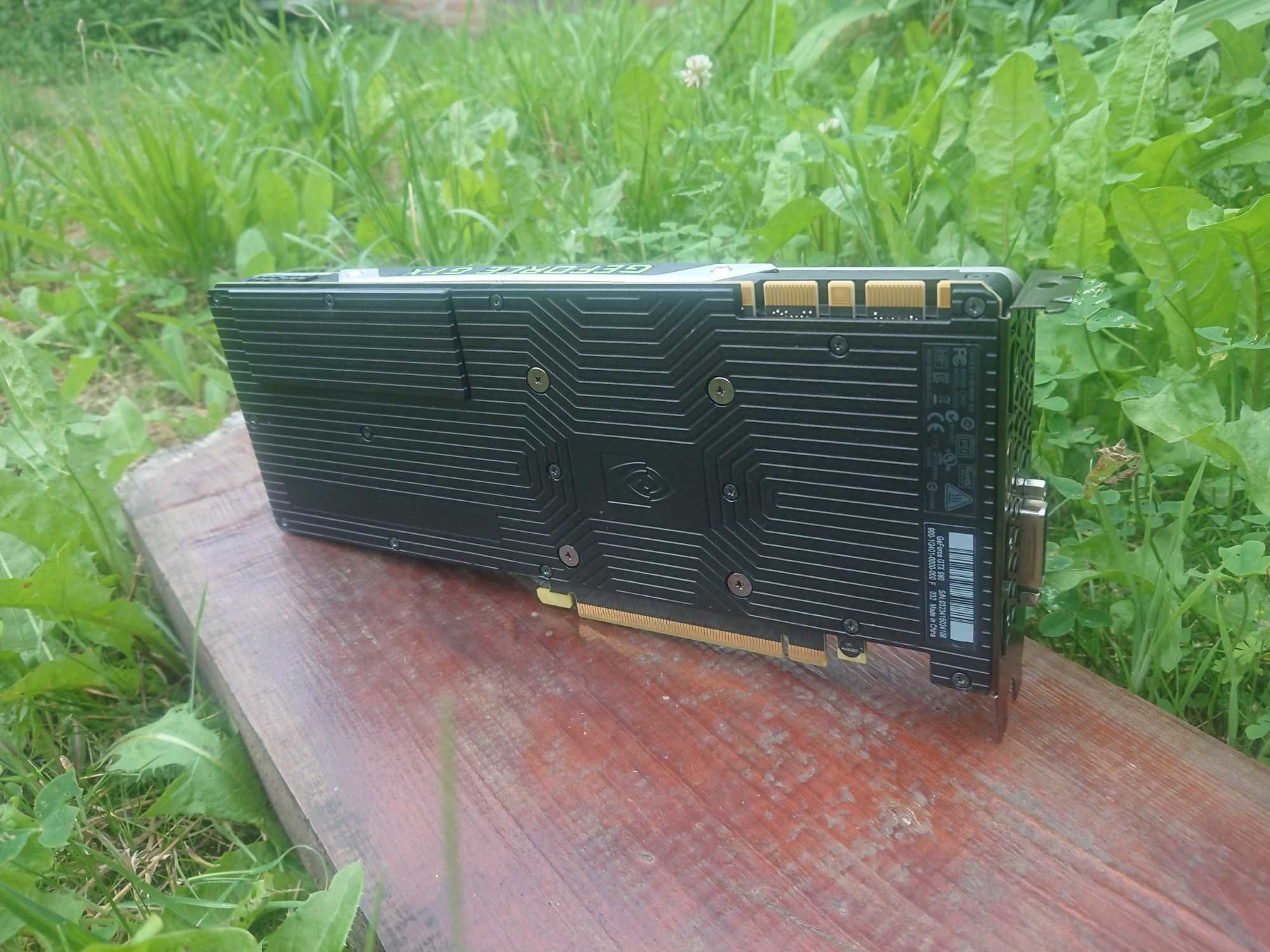Nvidia GeForce GTX 980 4Gb / GDDR5 / 256 bit Founders Edition