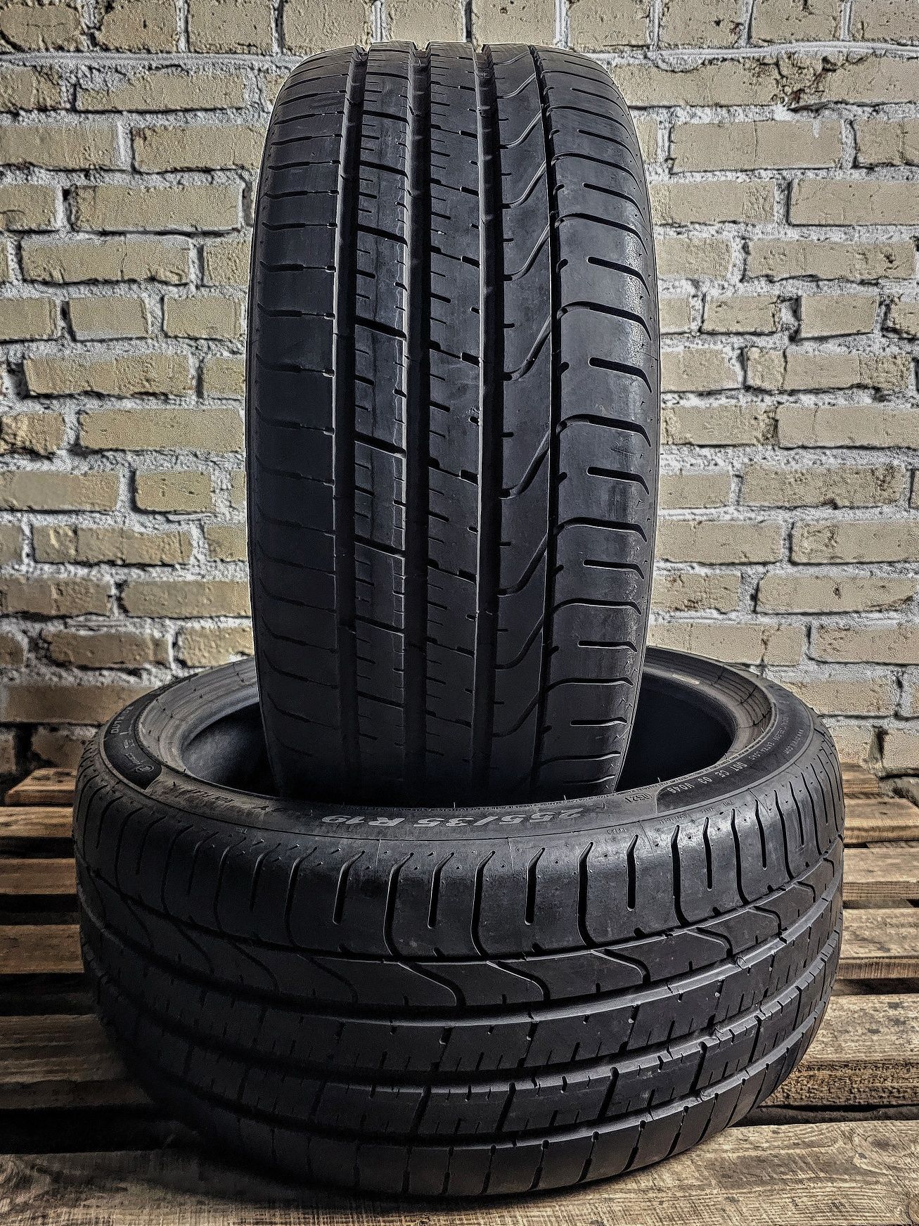 Пара 255/35r19 Pirelli | 7mm | 2021 | Germany | Преміум шини | Ідеал