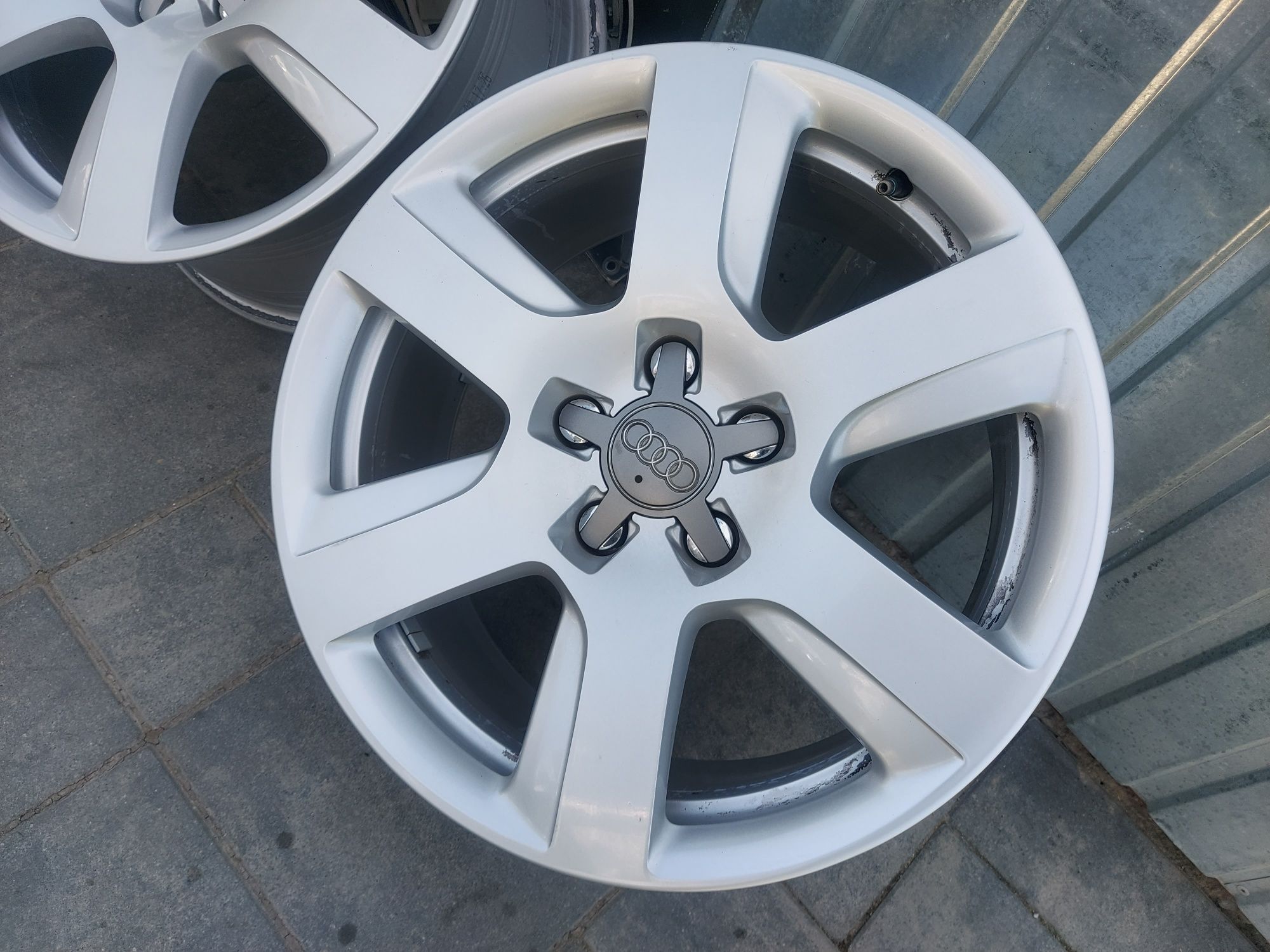 Alufelgi 17 cali 5x112 Audi A4 B5 B6 B7 B8 B9 Q3 Q5
