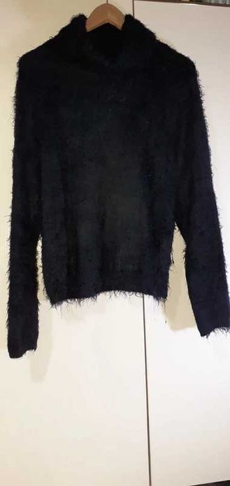 Camisola em chenille preto