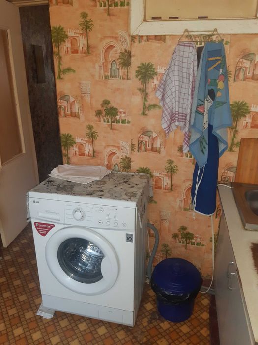 Сдам теплую 2 к/к квартиру в районе пр. Мира