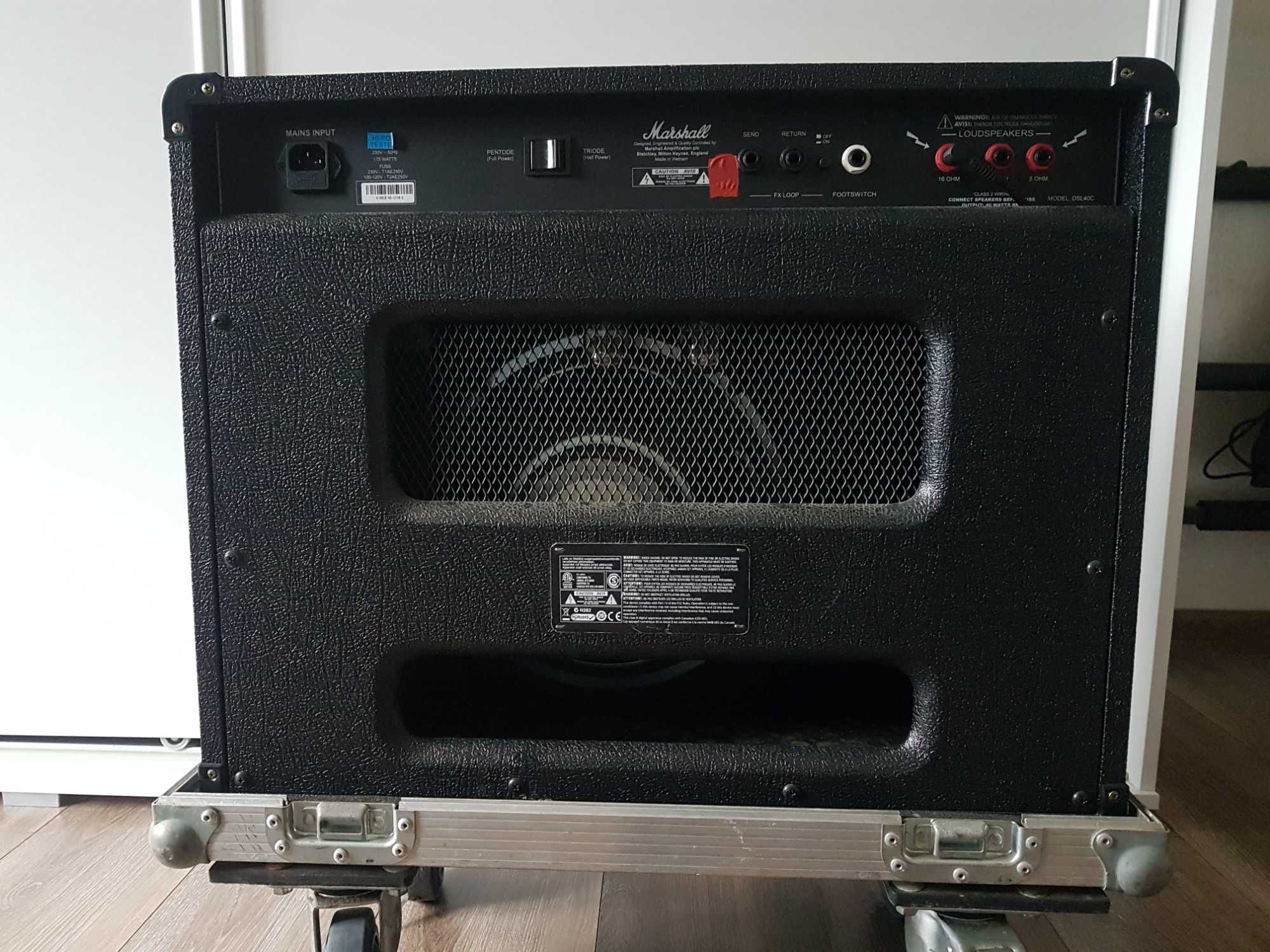 Marshall Dsl 40C + Hard case