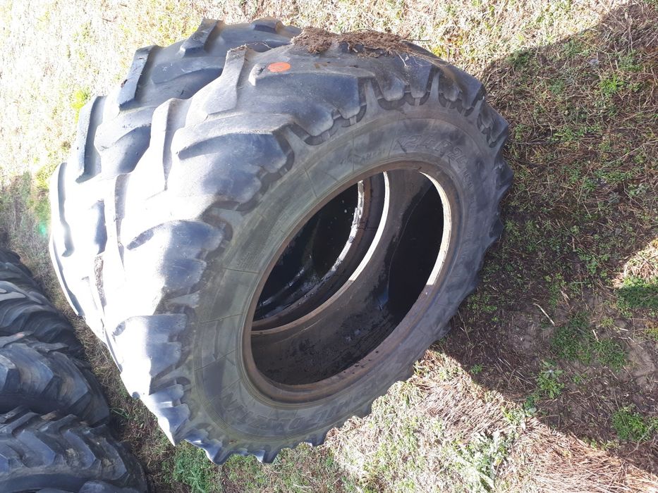 Stomil Olsztyn kormoran Radial wzmocniona para opon 12.4 R - 24 320/85