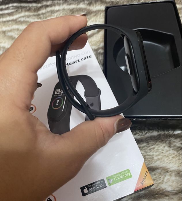Vendo relógio de bracelete desportivo