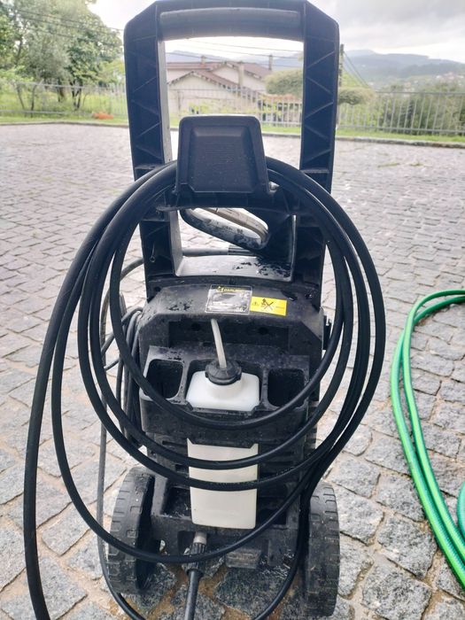 Máquina de lavar á pressão