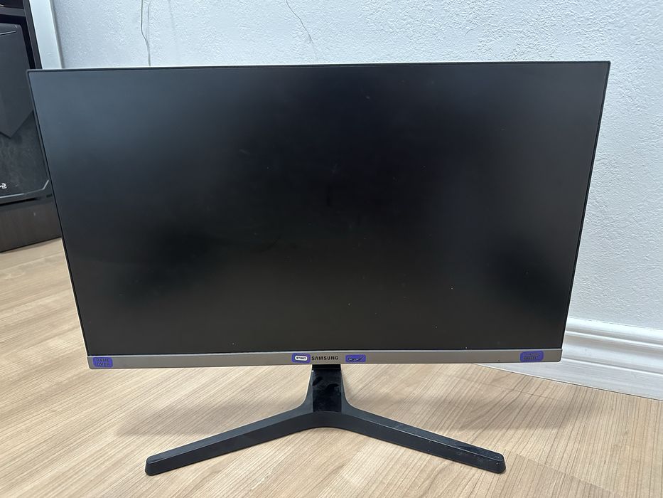 Продам монітор samsung S24R350FHI