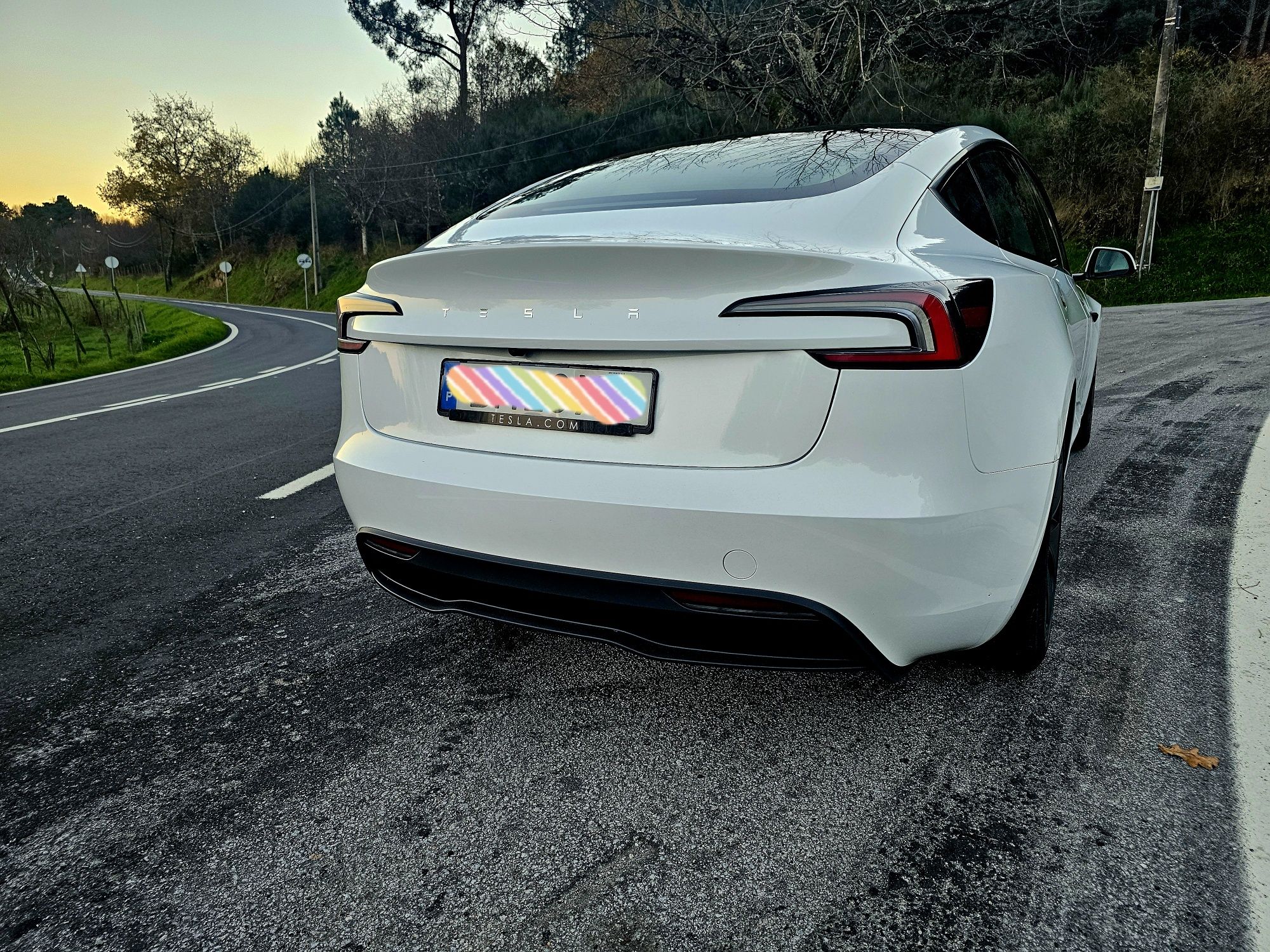 Tesla Model 3 tracção traseira como novo