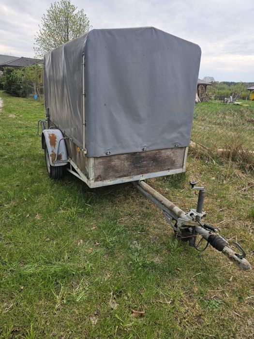 Przyczepka samochodowa