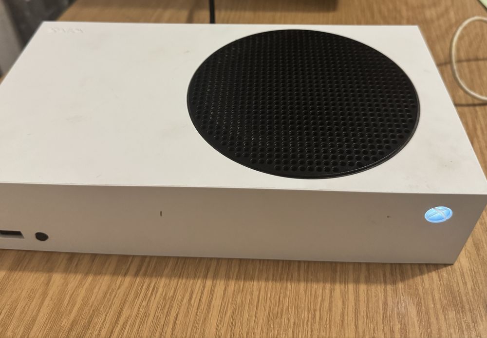 Xbox series s стан ідеальний