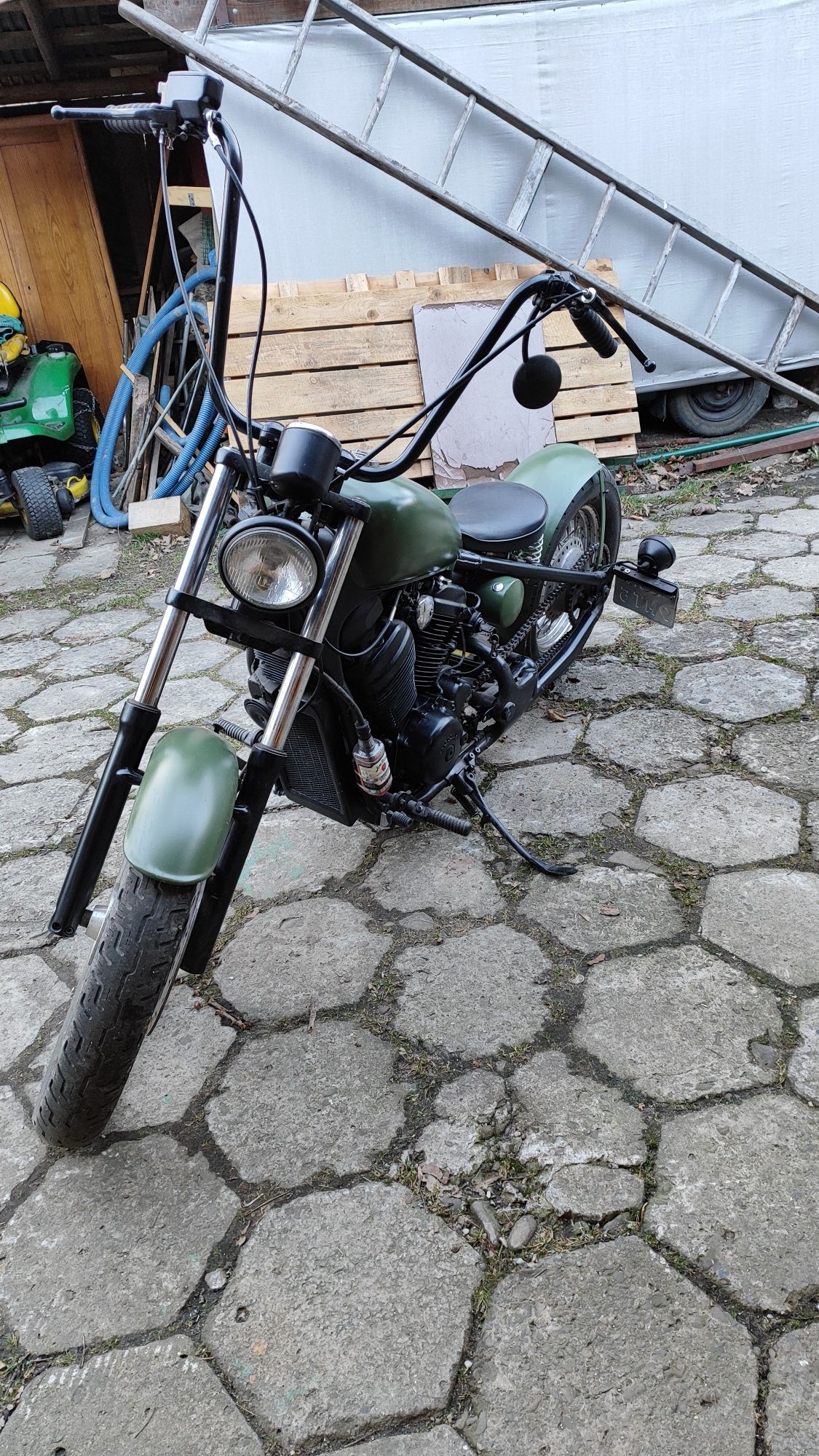 Honda shadow VT600 bobber