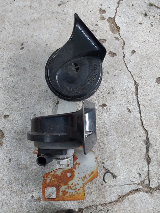 sygnał trombitko trabitko klakson bmw oryginal e60 e61 e63 e64 f10 f20