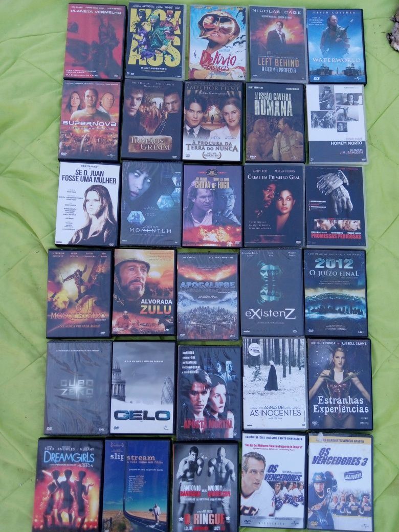 30 DVDs incluindo