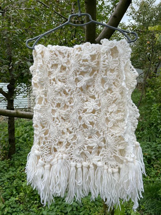 Шерстяний білий  вʼязаний шарф. Ручна робота