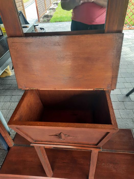 Szafka do przedpokoju z lustrami