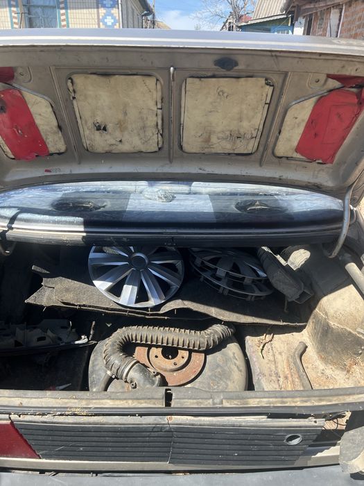 (ОБМІН НА ВАЗ) два пеже 405 під відновлення або на розбір