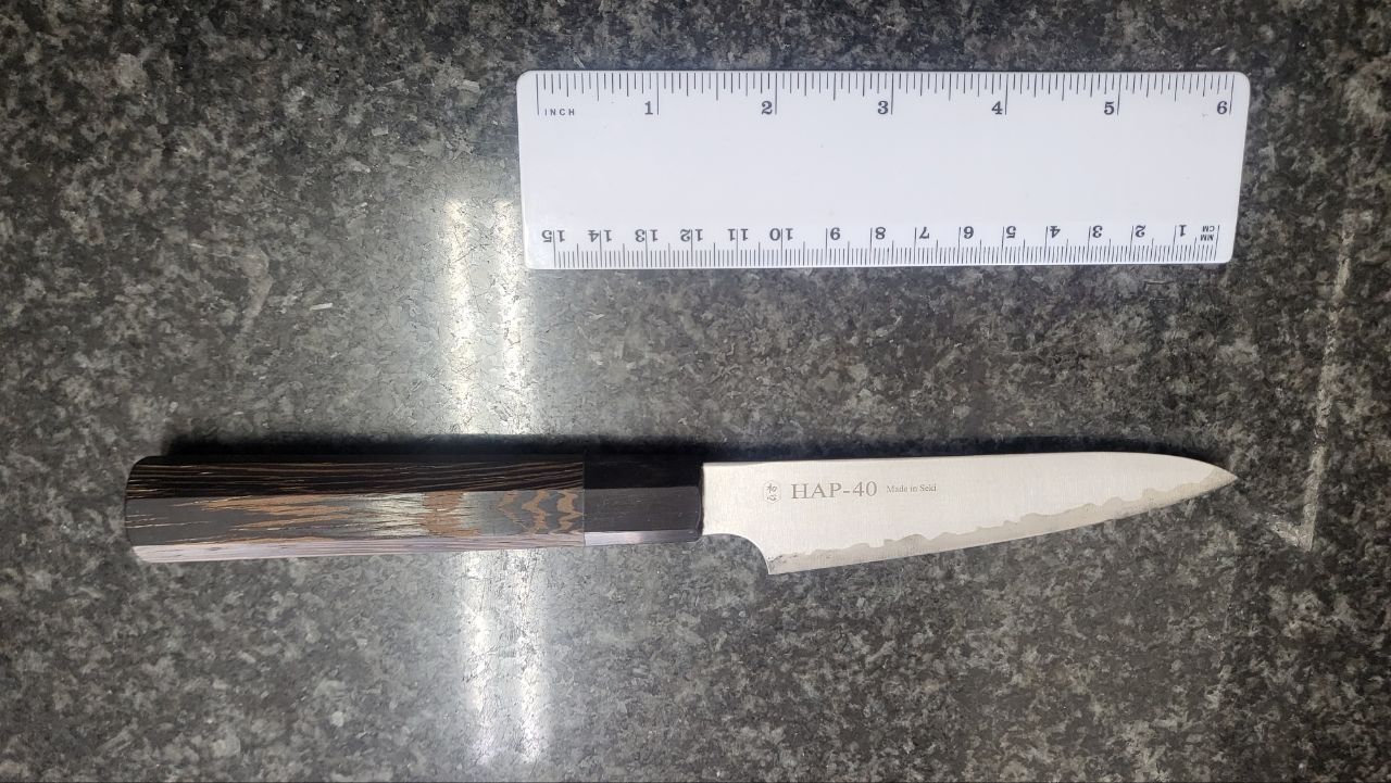 Faca japonesa Hatsukokoro Hayabusa Hap40 Petty 12 cm