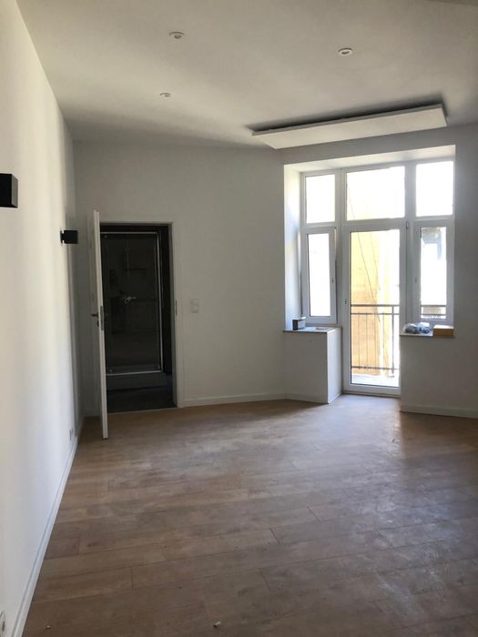 Duży salon + sypialnia, balkon, blisko centrum – bezczynszowe!