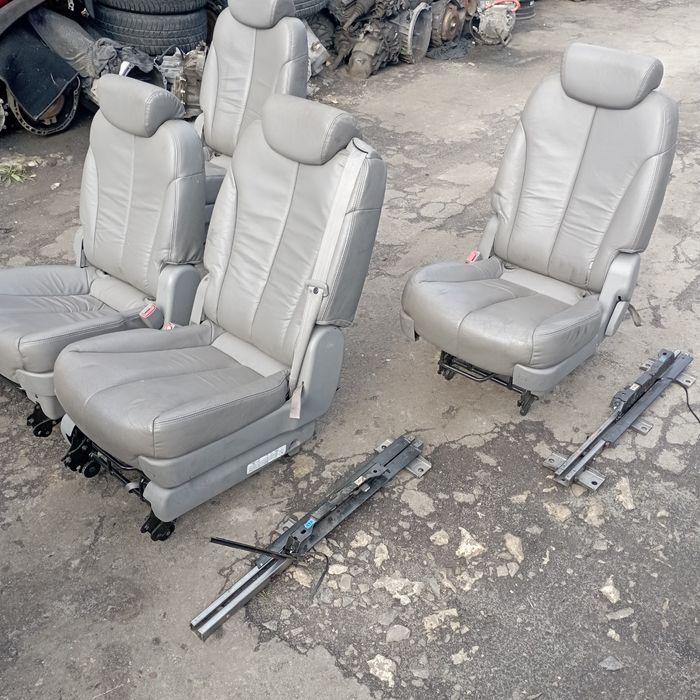 Автосидіння крісла, трансформер поворотні