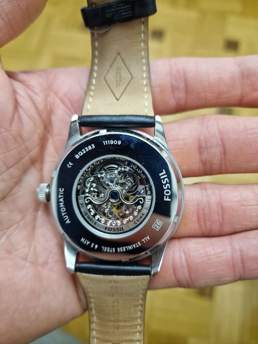 Elegancki i klasyczny Zegarek automatyczny Fossil Flynn