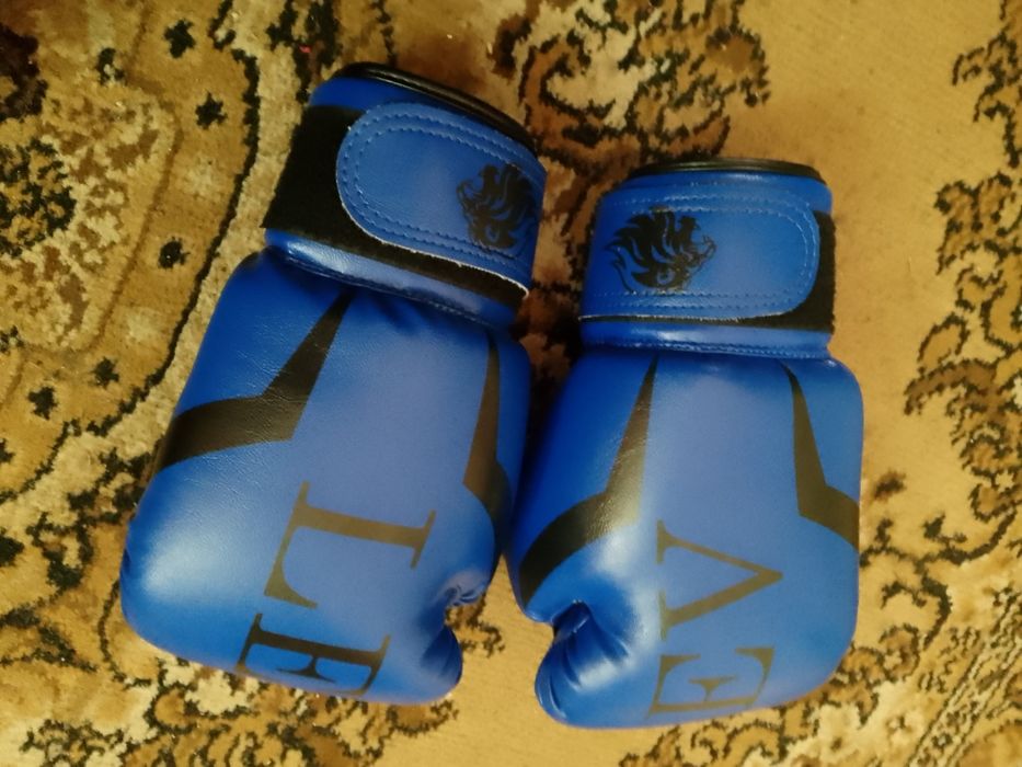 Боксерскі перчатки Lev sports + еластичні бінти Everlast