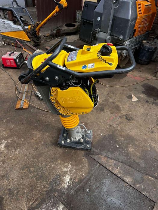 Професійна Віброплита 100 кг та 425 кг , відбронога 60