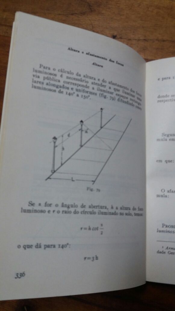 Livro "Eletrotecnia" .de 1975. Livraria Bertrand