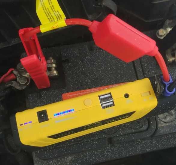 Пусковое устройство 16800 мА·ч для быстрого запуска автомобиля тм15