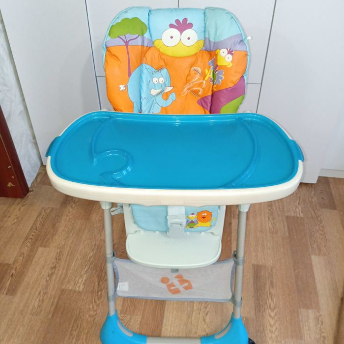 Стільчик для годування carrello