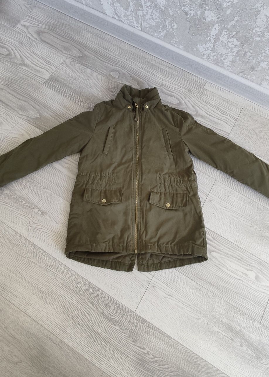 Kyrtka Parka H&M.