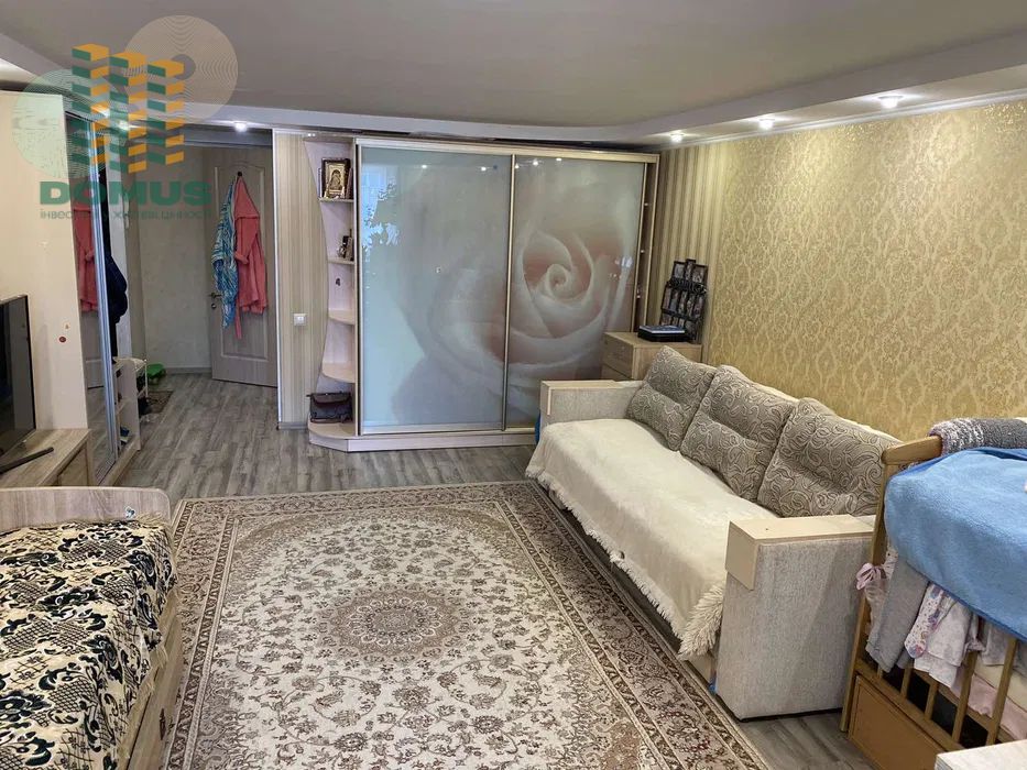 Продам 1 комн ЖК "Радужный" с ремонтом и мебелью на Таирова!