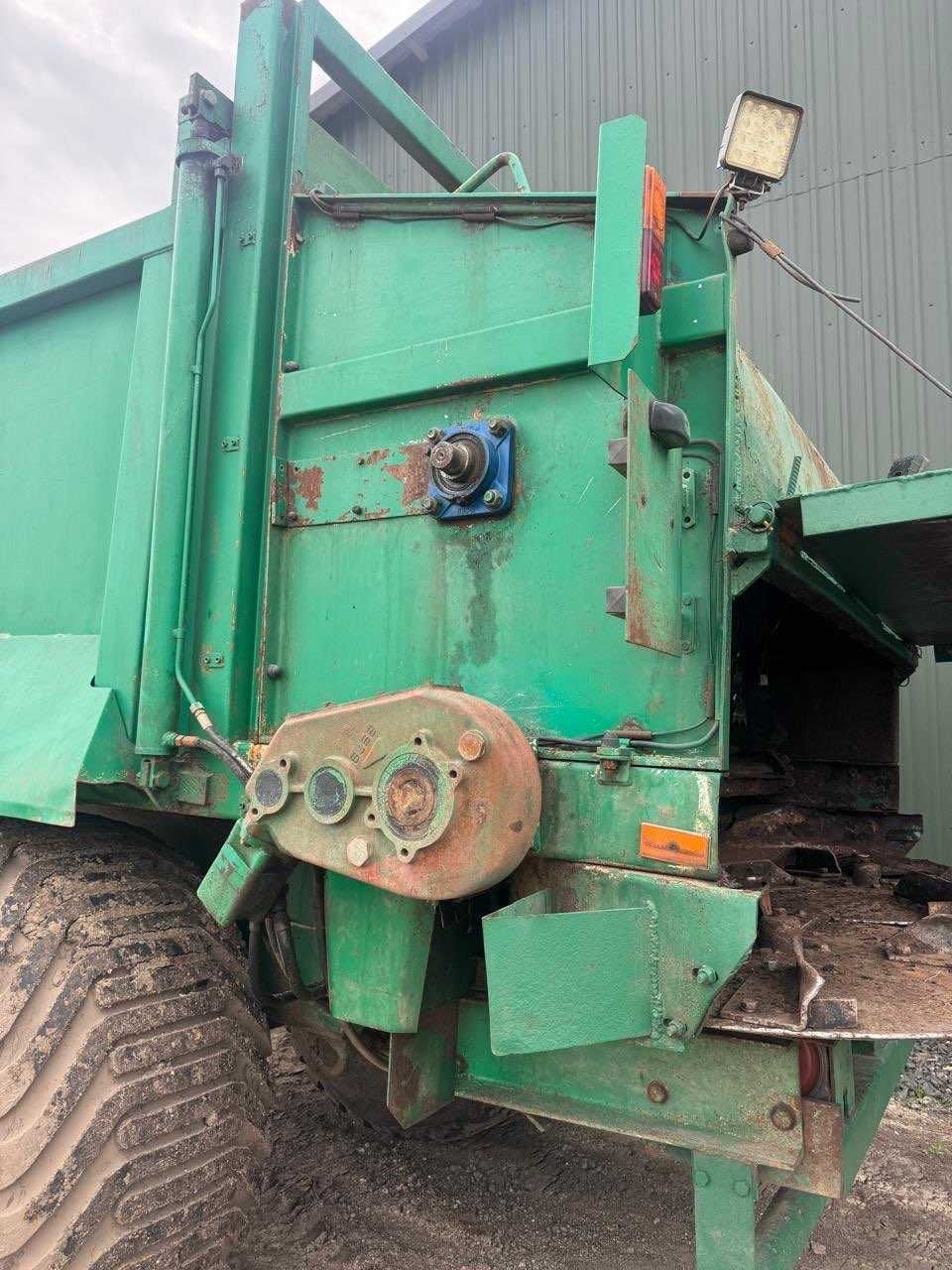 Розкидач Tebbe HS 120