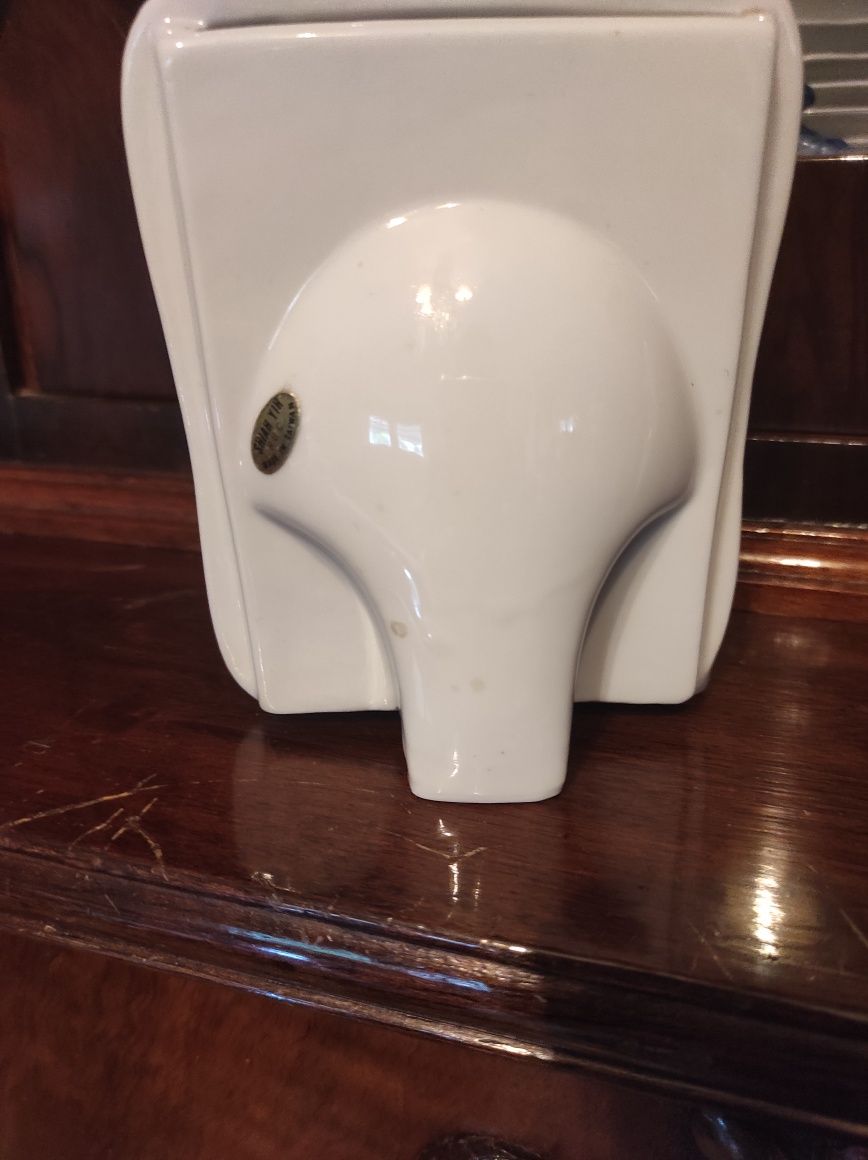 Passpato em porcelana novo