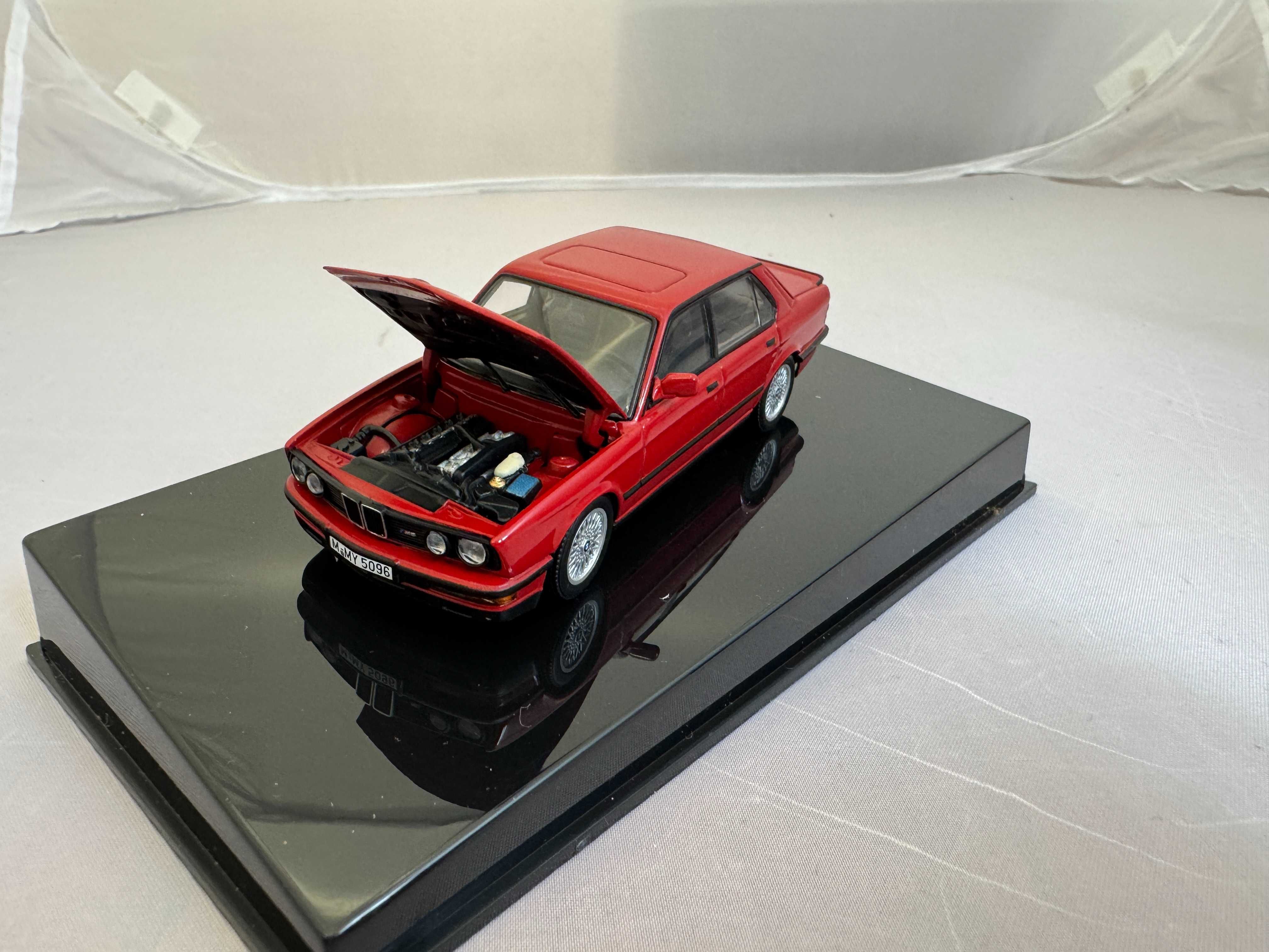 BMW M5 (E28) – autoart 1:43 – Kolekcjonerski model