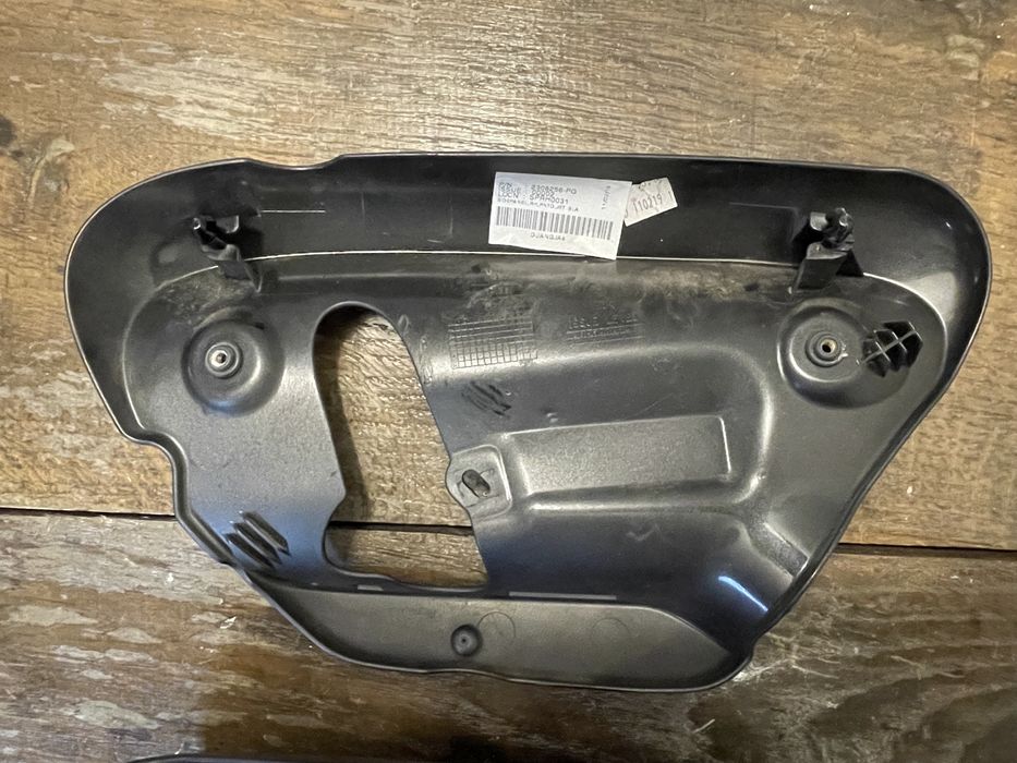 Triumph Scrambler 1200 XC boczek lewy prawy osłona cover