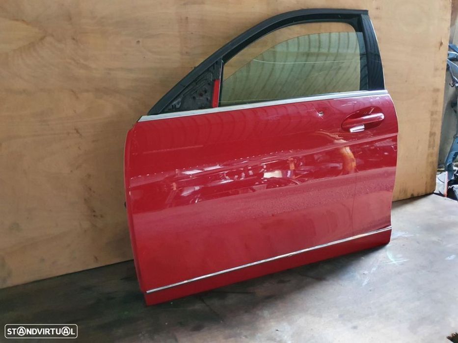 Porta frente esquerda mercedes c220 /c250 w204 ano 07 a 14