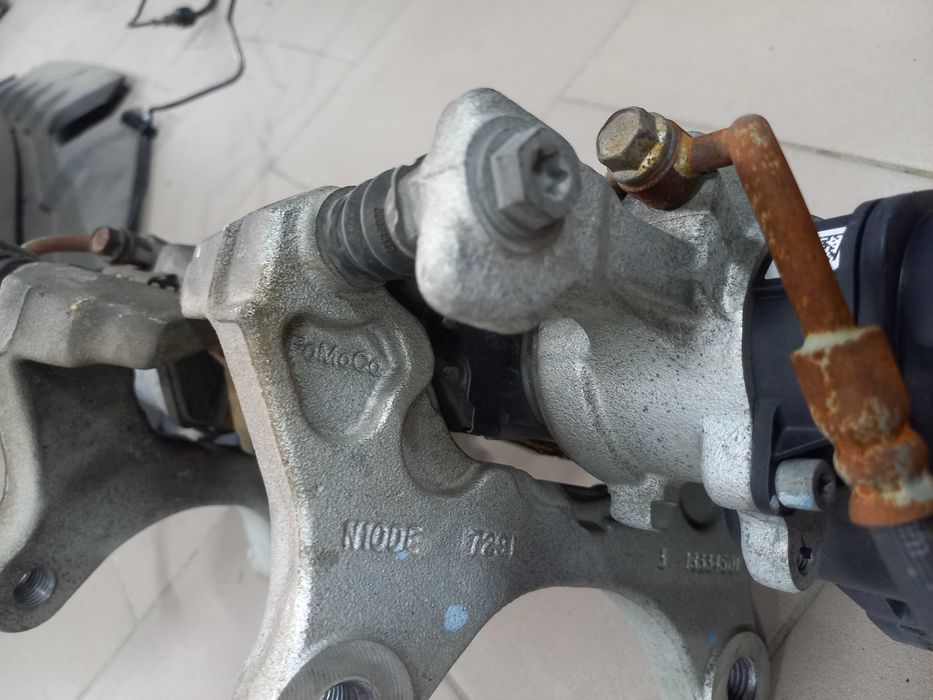 Супорт гальмівний задній Ford F-150 (2014-2018)