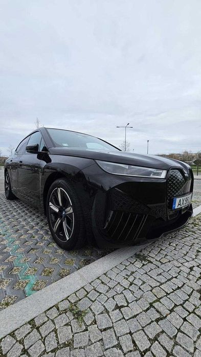 BMW iX xDrive 40
