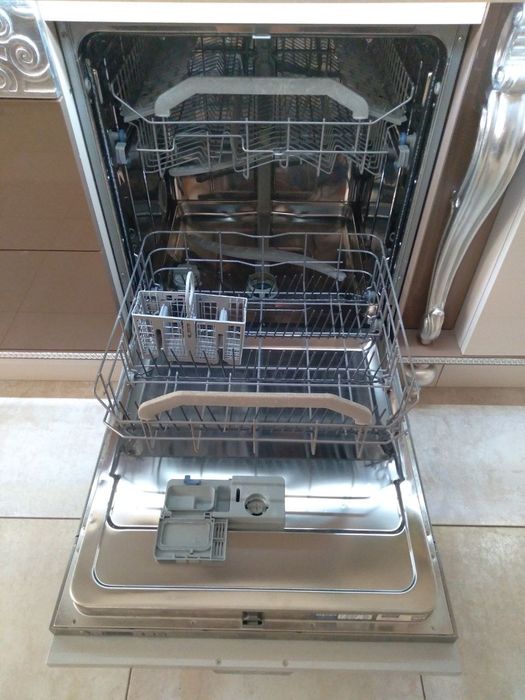 Посудомоечная машина Hotpoint Ariston