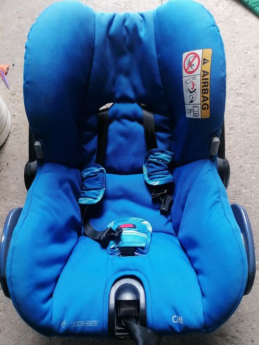 Fotelik samochodowy łupinka