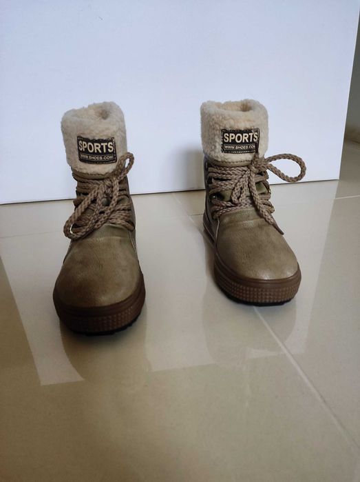 buty  damskie  Jesienno /zimowe   beżowe ocieplane   OKAZJA