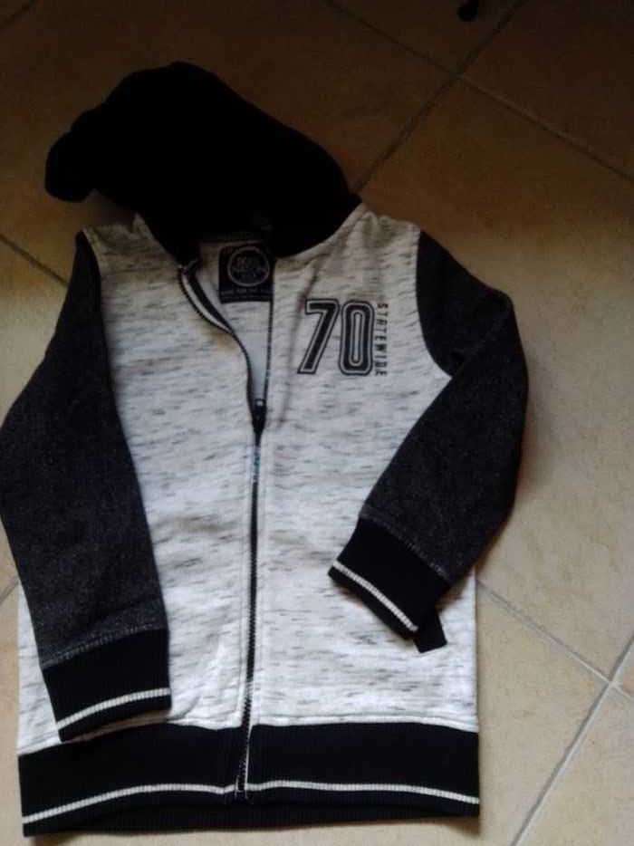 Sweats Benetton L e XL diversas 7/8 e 8/9 anos
