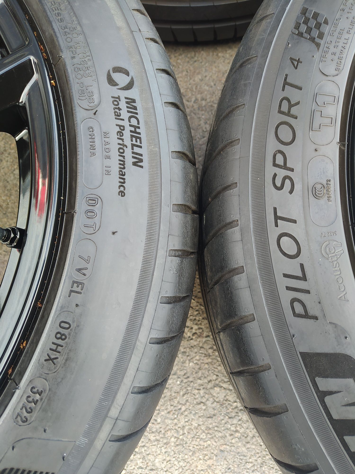 Диски Tesla3 18(5*114,3)et40+235/45/18 Michelin Pilot Sport4 шини літо