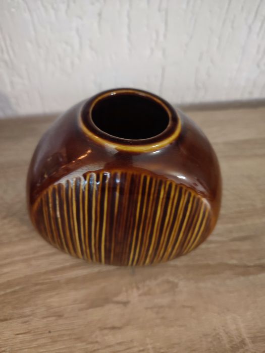 Okrągły wazon Pruszków porcelit