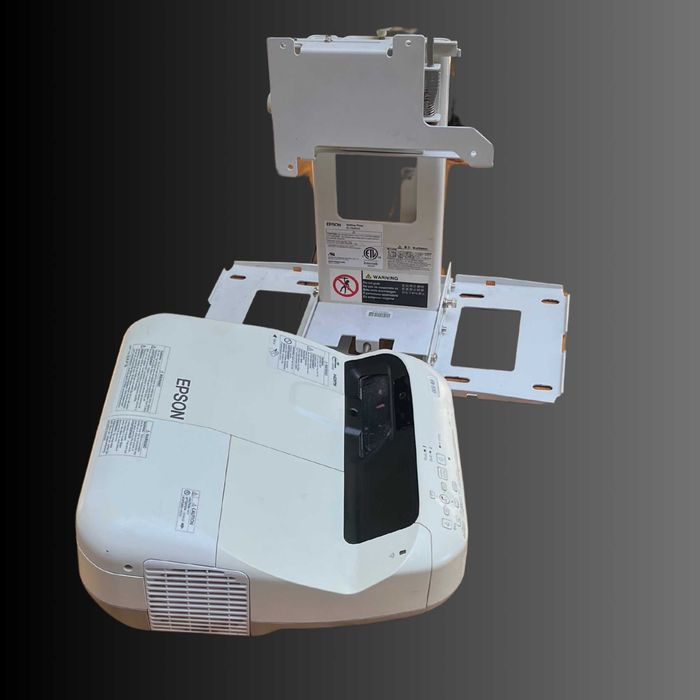 Projektor EPSON EB-570 + org. uchwyt